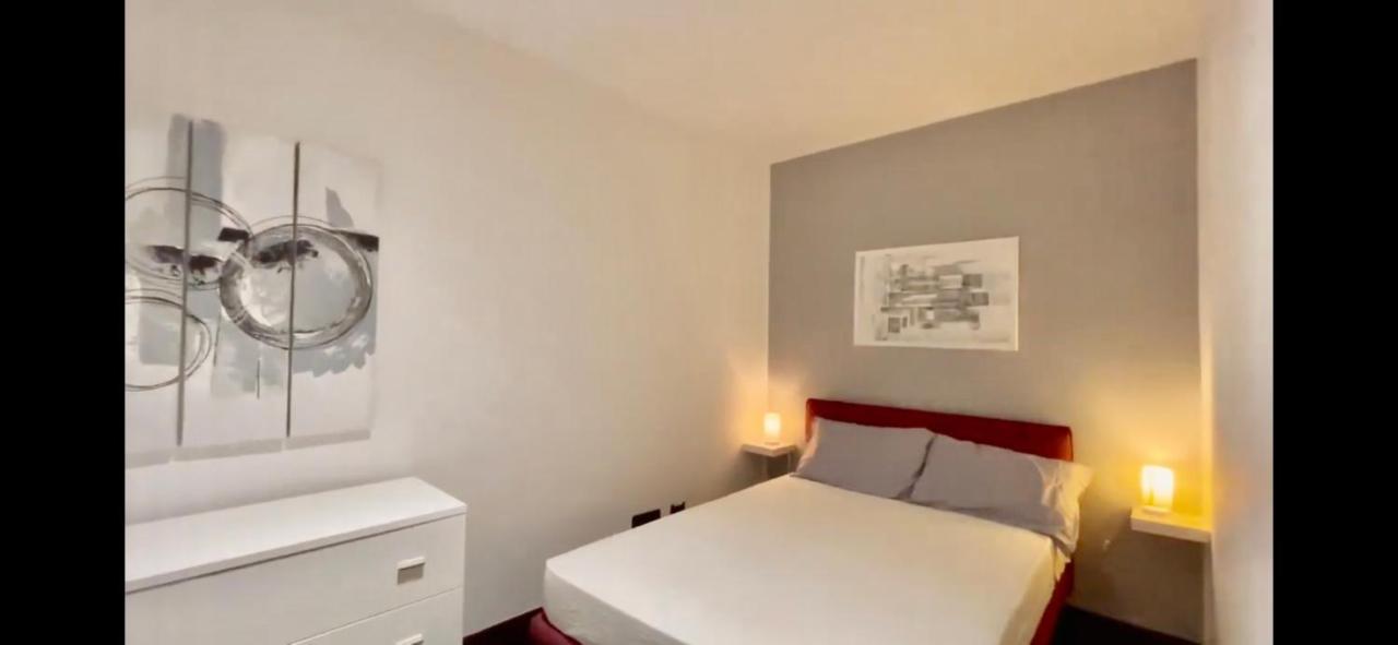 Luxury Home 100 Mq A Stone'S Throw From The Duomo Milaan Buitenkant foto