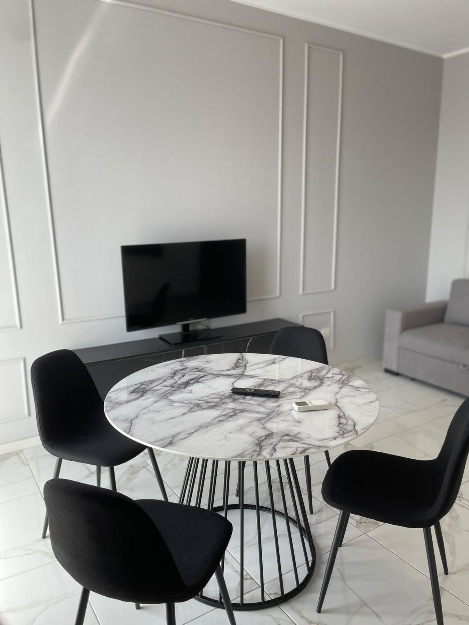Luxury Home 100 Mq A Stone'S Throw From The Duomo Milaan Buitenkant foto