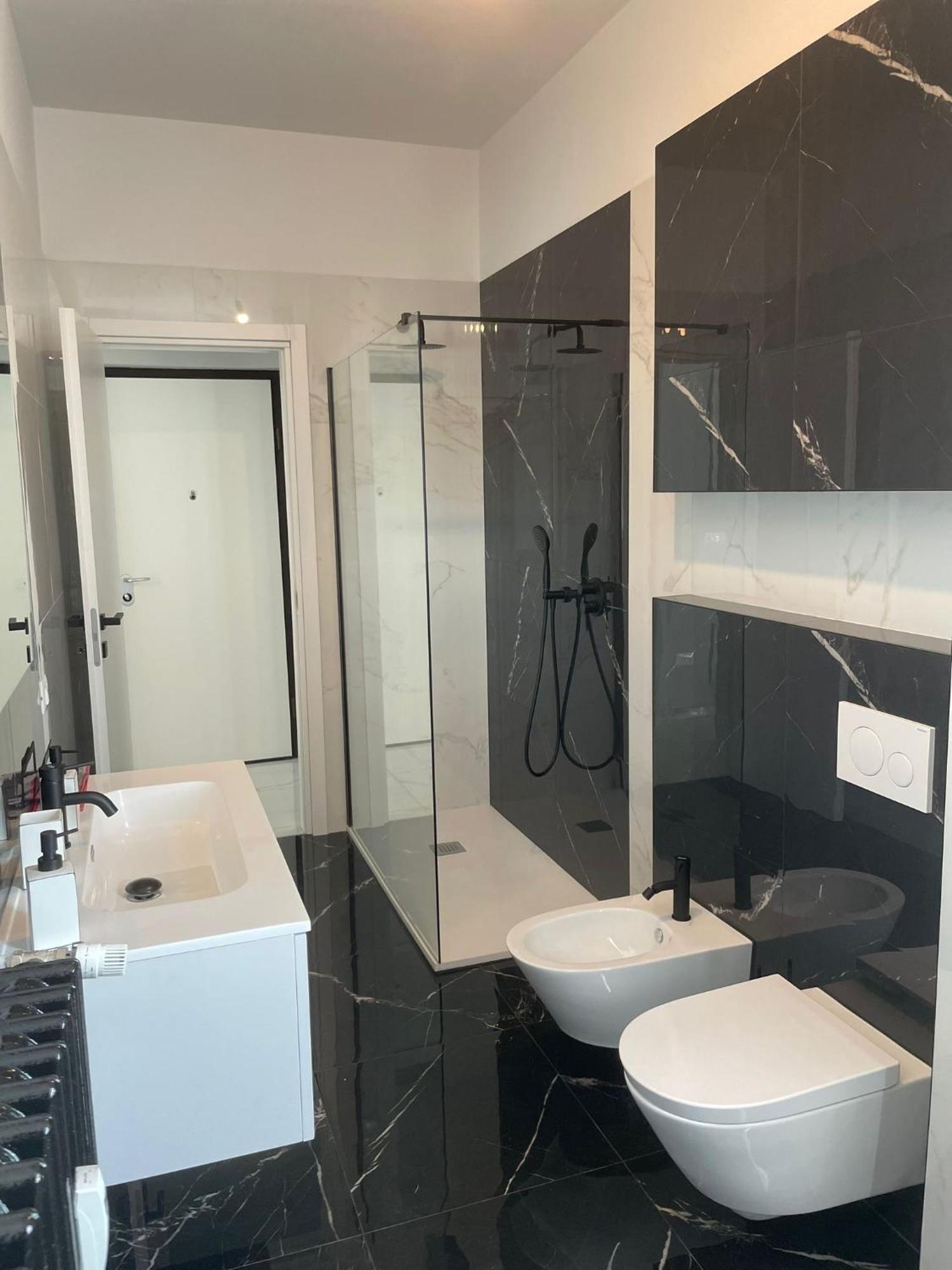 Luxury Home 100 Mq A Stone'S Throw From The Duomo Milaan Buitenkant foto